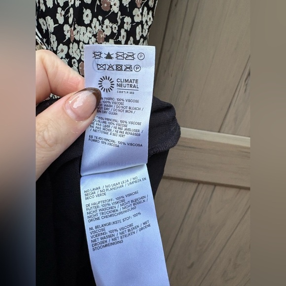 Reformation Emerick Dress in Juno Size Medium - Picture 9 of 12